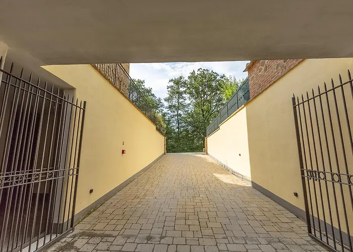 Aparthotel Borgo Poggiardelli Montepulciano Stazione